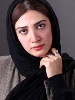 مینا ساداتی