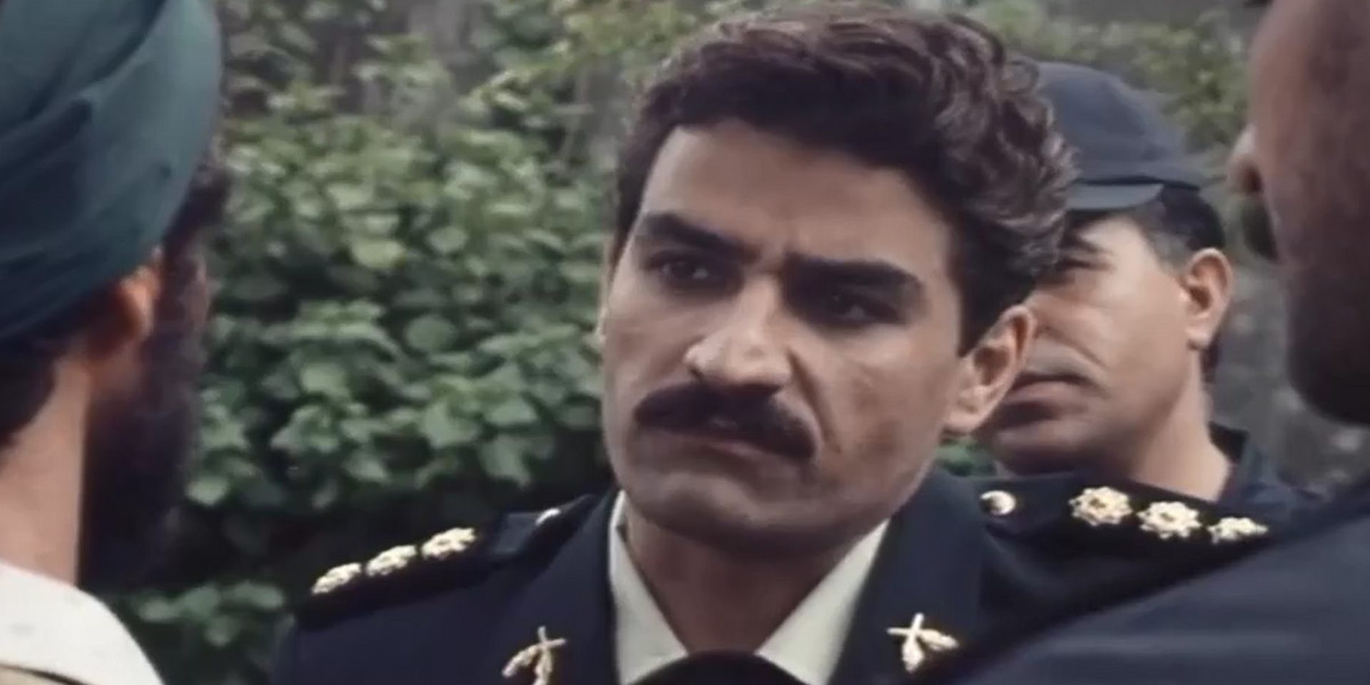 سایه به سایه